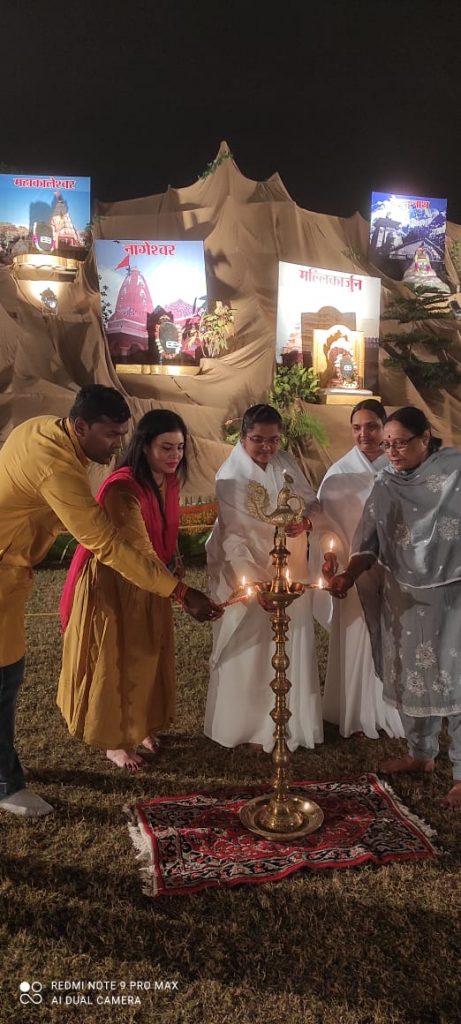 सुख, शान्ति और पवित्रता का साम्राज्य स्थापित करने का काम कर रही है प्रजापिता ब्रह्माकुमारी ईश्वरीय विश्वविद्यालय - ऋचा जोगी