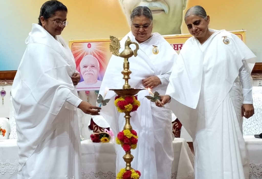 शान्ति सरोवर रिट्रीट सेन्टर रायपुर में योगभट्ठी का शुभारम्भ